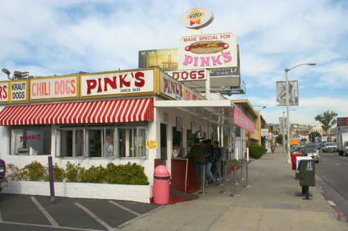 Pink's Hot Dogs celebrates Chargers Move to LA